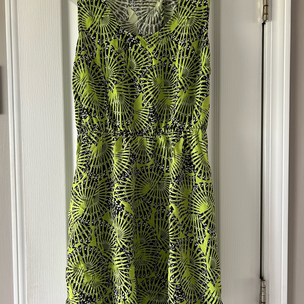 Vibrant Green and Black Patterned Dress